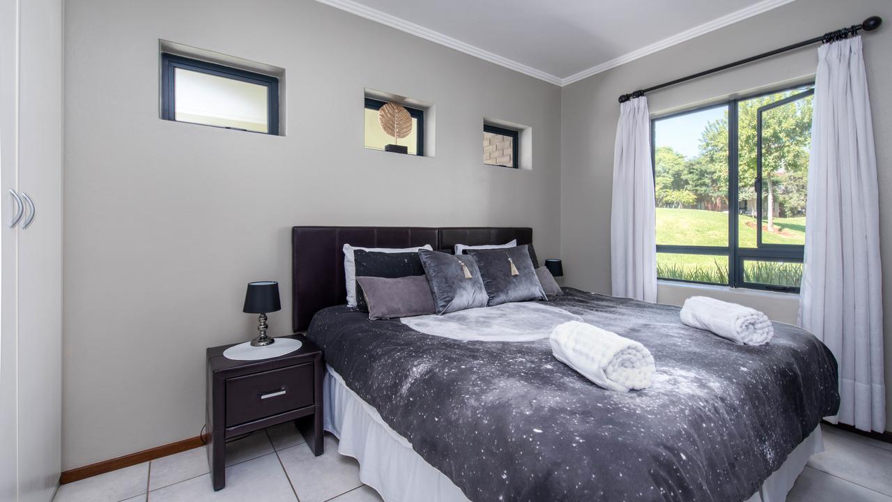 Jozistay @ Jackal Creek Appartement Johannesburg